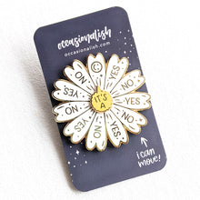 Spinning Daisy Enamel Pin, Interactive Pin, Spinning Pin